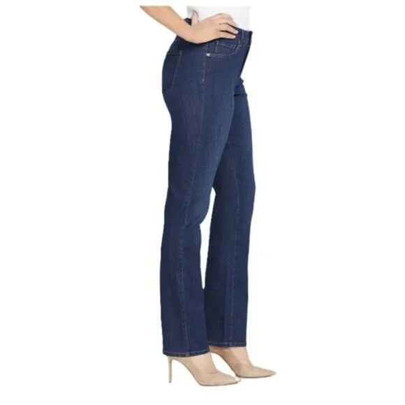 Gloria Vanderbilt Rail Straight Leg Jeans - Mid-Rise - Modern Fit - Picture 3 of 3